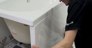 Установка экрана под ванну - цена за работу от 4122 руб. в Урае
